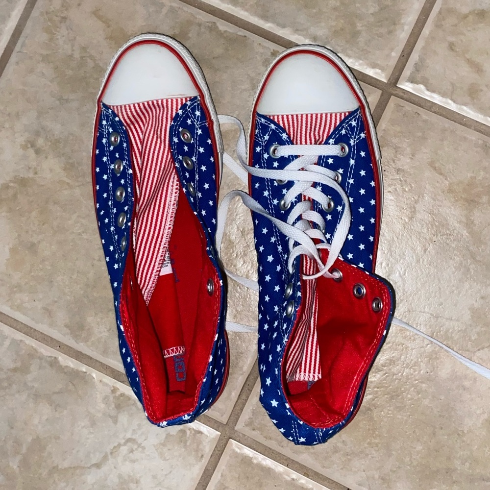 Converse - Picture 2 of 4